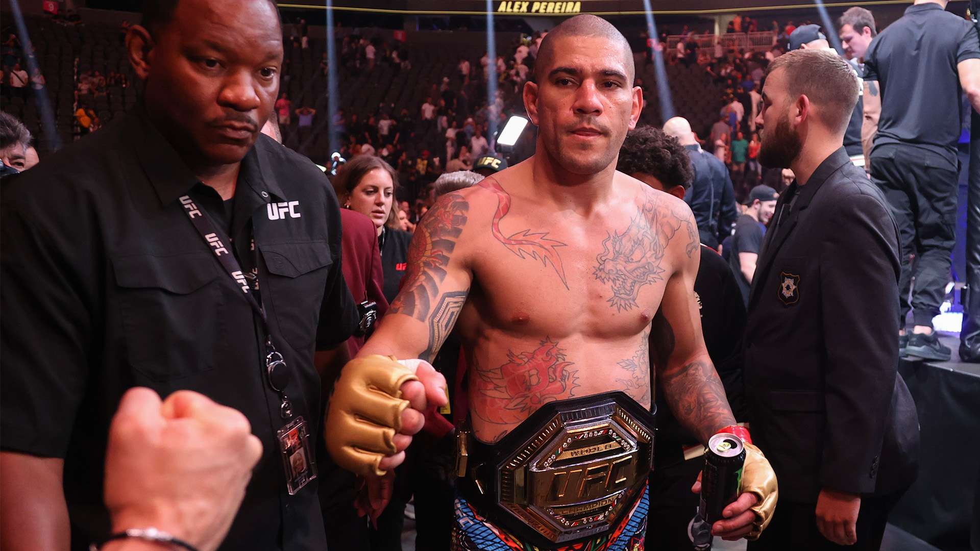 吴卿风勇夺女子50米自由泳金牌创佳绩